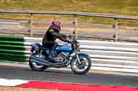 Vintage-motorcycle-club;eventdigitalimages;mallory-park;mallory-park-trackday-photographs;no-limits-trackdays;peter-wileman-photography;trackday-digital-images;trackday-photos;vmcc-festival-1000-bikes-photographs